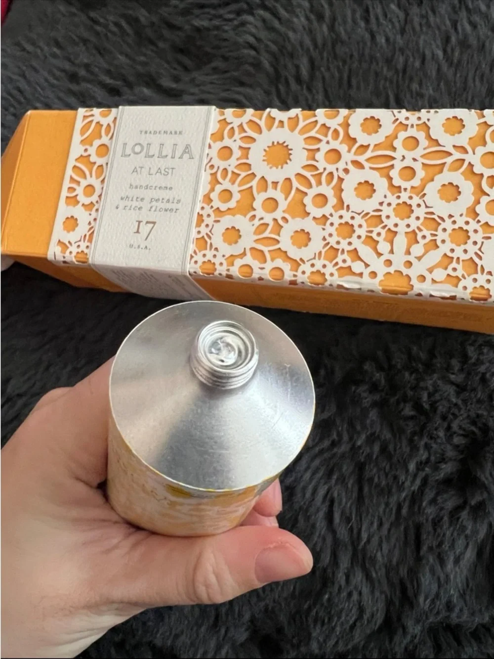 Lollia At Last handcreme white petals and rice flower 4 oz NEW bottle in box